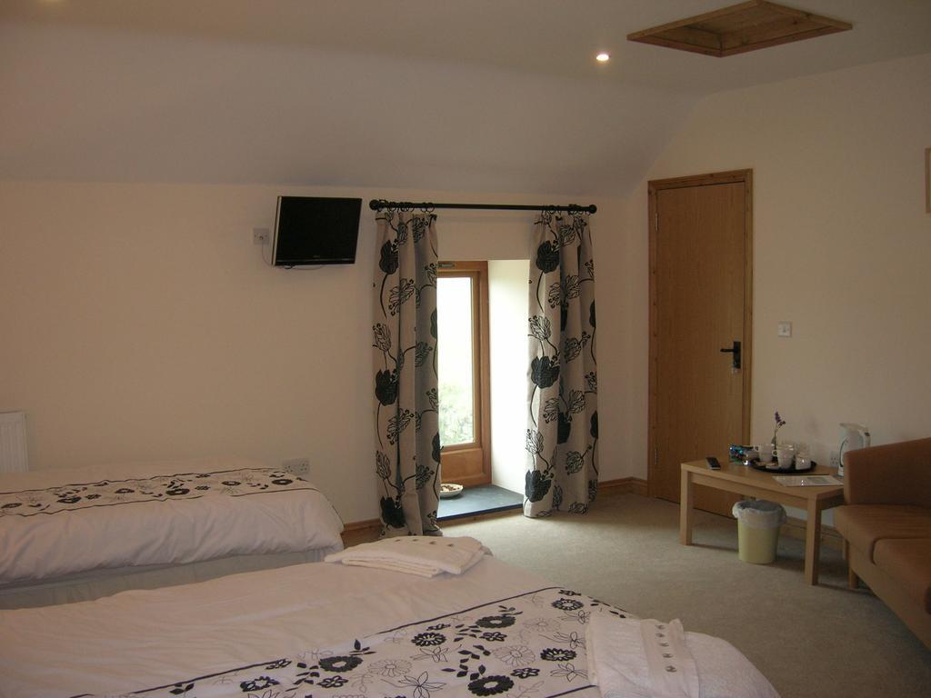 Bed and Breakfast Polhilsa Farm Callington Pokoj fotografie